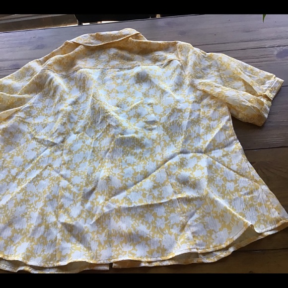 Talbots crepe silk blouse - Picture 2 of 5